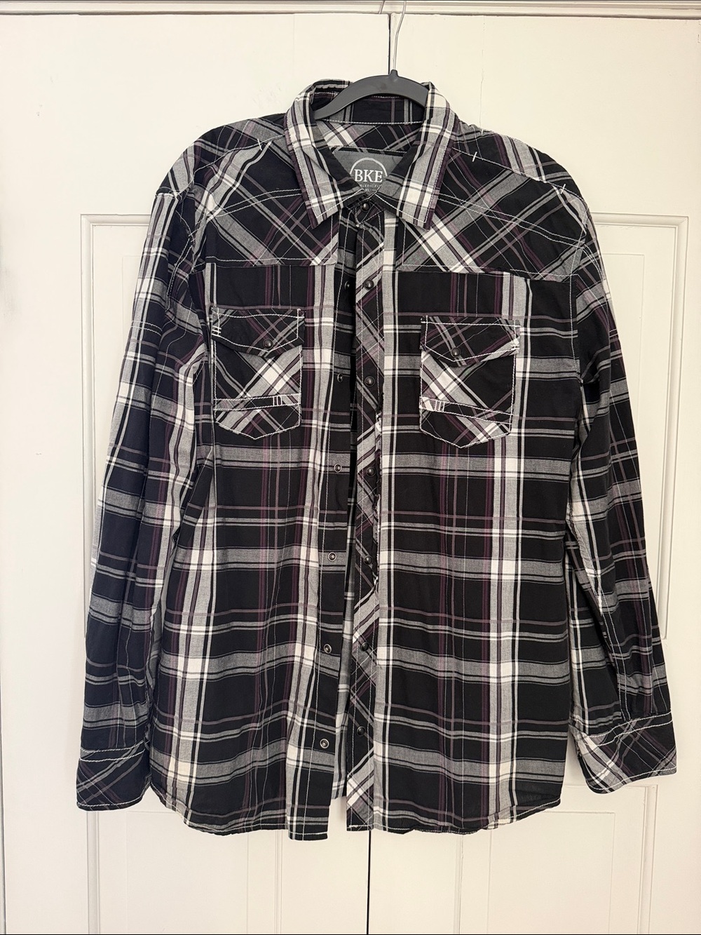 BKE Black Plaid Button-Down Shirt with White and Burgundy Stripes
